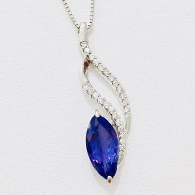 Tanzanite necklace 1.07ct Pt900